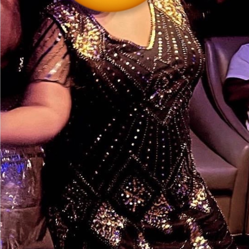 Elegant Black and Gold Sequin Dress